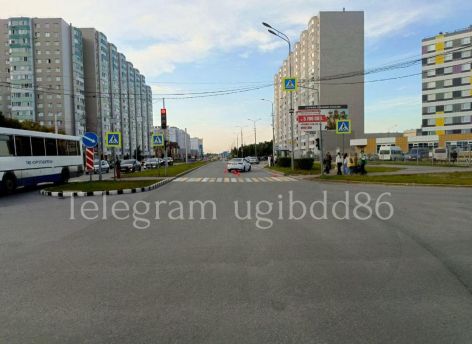 В Югре за день пострадали трое пешеходов: среди них ребенок и дорожный рабочий