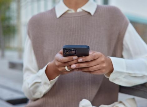 Три департамента Югры открыли свои официальные каналы в MAX