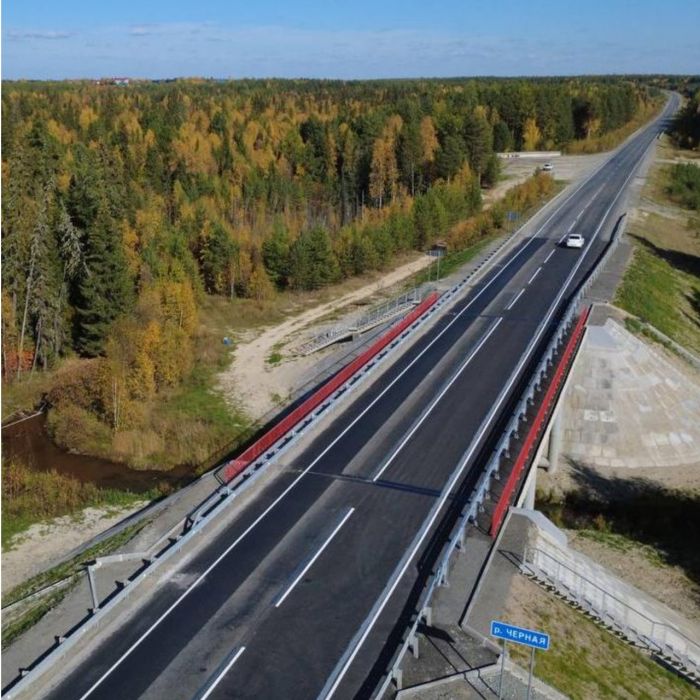 В Югре капитально отремонтировали два моста на важной дороге, ведущей к Свердловской области