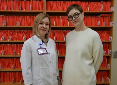Сургутские врачи девять лет боролись за жизнь пациентки с сложной онкологией — и преуспели