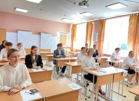 Большинство югорчан поддержали идею разрешить пересдачу ЕГЭ по всем предметам