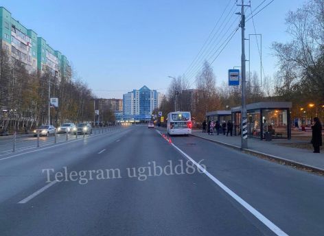 На остановке в Сургуте и «зебре» в Нижневартовске пострадали пешеходы