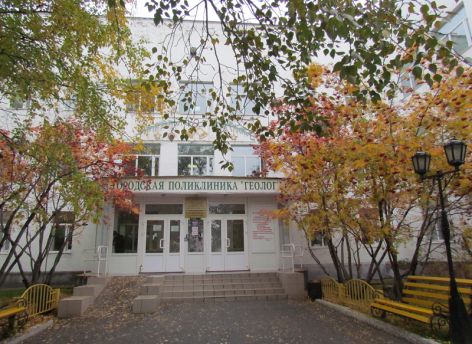 Депутаты от Сургута обратились в окружное правительство с просьбой ускорить строительство поликлиники в Восточном районе
