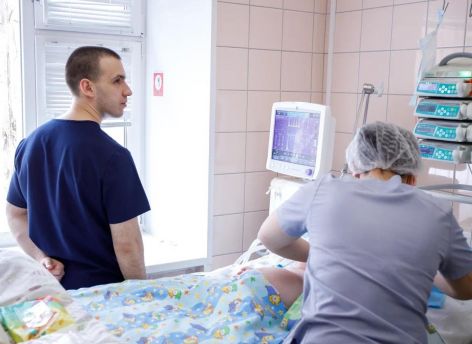 ​Врачи Сургута спасли малыша, проглотившего 19 магнитов