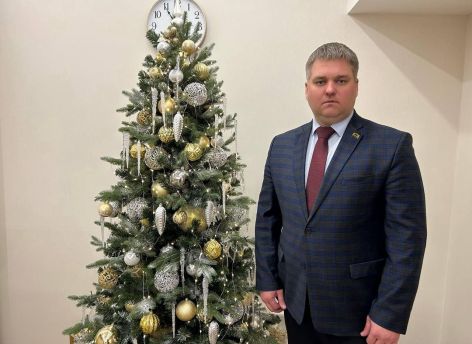 ​Пусть Рождество Христово принесет каждому душевное спокойствие, благополучие и мир