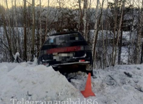 В Югре 16-летняя девушка села за руль без прав и попала в ДТП: есть пострадавшие