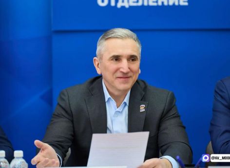 Александр Моор поручил привлечь больше тюменцев к формированию Народной программы