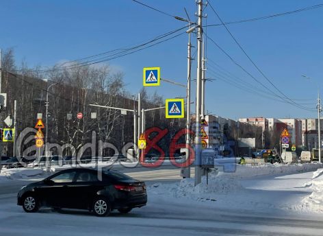 Дорогу перекрыли, ремонт ‒ летом: что происходит на аварийном участке возле остановки УБР в Сургуте