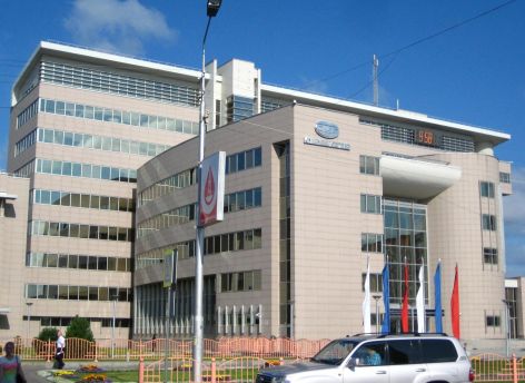 Акции «Сургутнефтегаза» не удержали рост на фоне конфликта вокруг Ирана