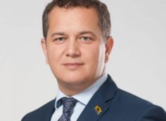 Ринат Айсин: «В зависимость от реализации КРТ были поставлены ДК «Строитель» и театр «Петрушка». Сейчас возникает вопрос, как эти проекты будут реализовываться дальше»