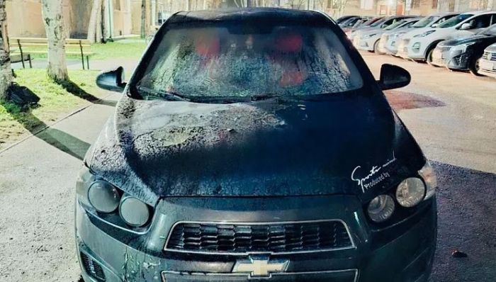 В Югре подросток получил условный срок за поджог четырех машин после звонка мошенников