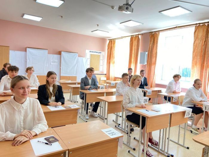 Выпускники по всей России бросились сдавать ЕГЭ по физике