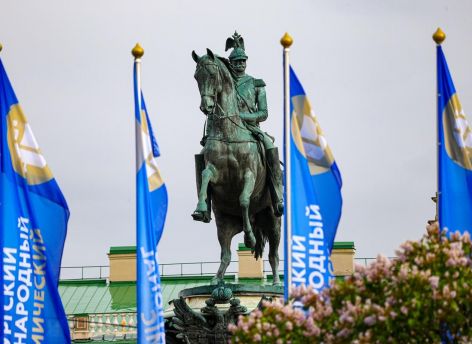 ​Точно не под матрасом! Банкир рассказал, где хранить миллион