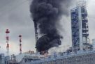 В Тюмени произошел пожар на Антипинском НПЗ. Власти утверждают — это не беспилотники