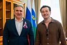 Губернатор Тюменской области встретился с Сергеем Безруковым