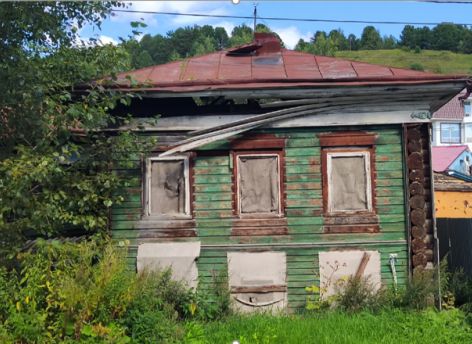 Власти Югры ищут инвестора для восстановления старинного дома в Ханты-Мансийске