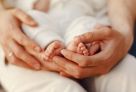 Более семи тысяч семей в Югре получили пособия при рождении ребенка