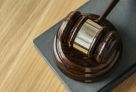 ​Жительницу Сургута осудили за фиктивную регистрацию 75 человек