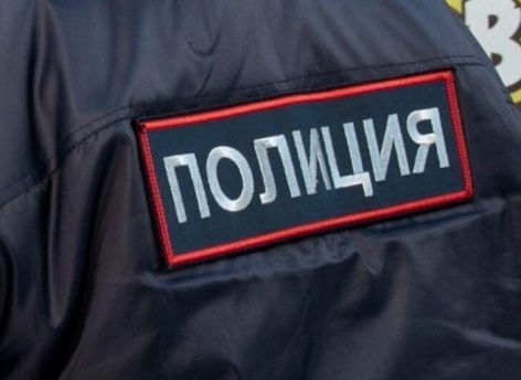 Подросток устроил дрифт на машине без номеров в центре Сургута. Его быстро нашла полиция