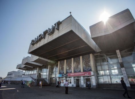 Как сохранять советский модернизм в царстве советского модернизма: случай Сургута