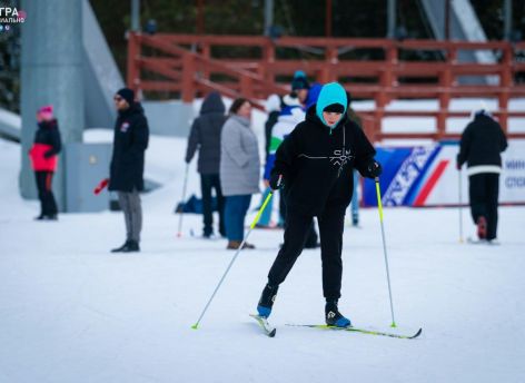 ​В Югре можно развивать и падел с керлингом, но помнить, что это народ любит футбол, хоккей, лыжи и плавание