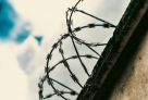 В Югре мужчина отсидел в тюрьме, и теперь колония требует с него деньги за содержание в заключении