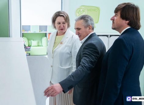 ​Александр Моор оценил ремонт в тюменском детсаду «Светлячок»