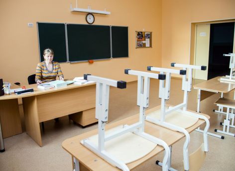 ​Школьников Сургута перевели на дистант из-за угрозы атаки БПЛА