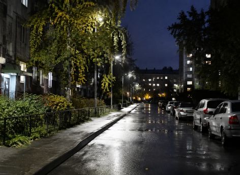 ​В Сургуте на проезде от улицы Бажова до проспекта Ленина обновят фонари