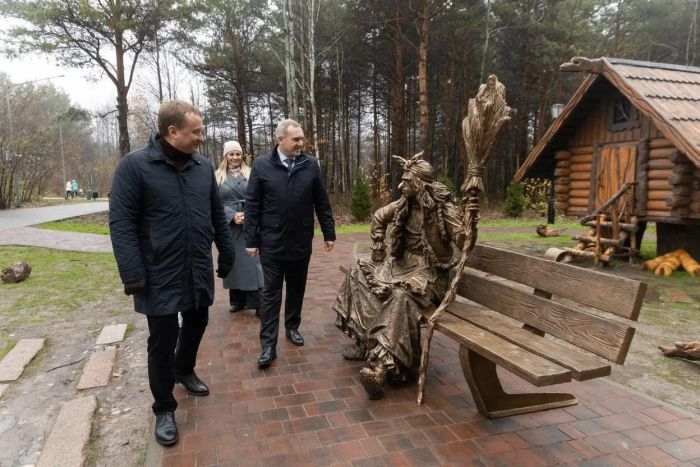 В Сургуте общественные приемки благоустройства парка «За Саймой» завершат до середины ноября