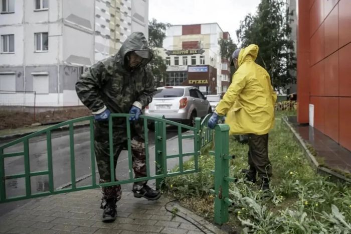 ​Сургут направил выручку от переработки 10 тонн ограждений на гуманитарные нужды