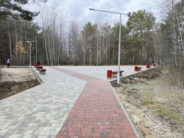 ​Обновление дорожек в сургутском парке «За Саймой» закончат в ноябре