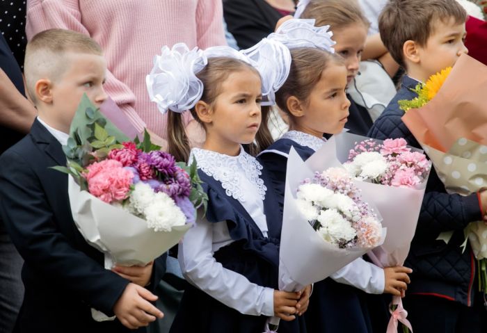 Руслан Кухарук рассказал, как Югра решит проблему школ в Сургуте