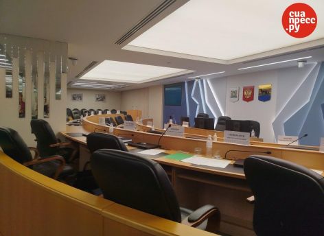 ​В Думе Сургута утвердили состав четырех постоянных комитетов